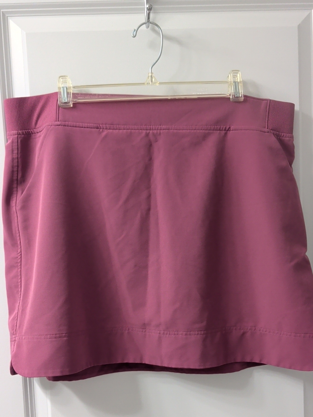 Women's Athletic Skort in Mauve/Rose